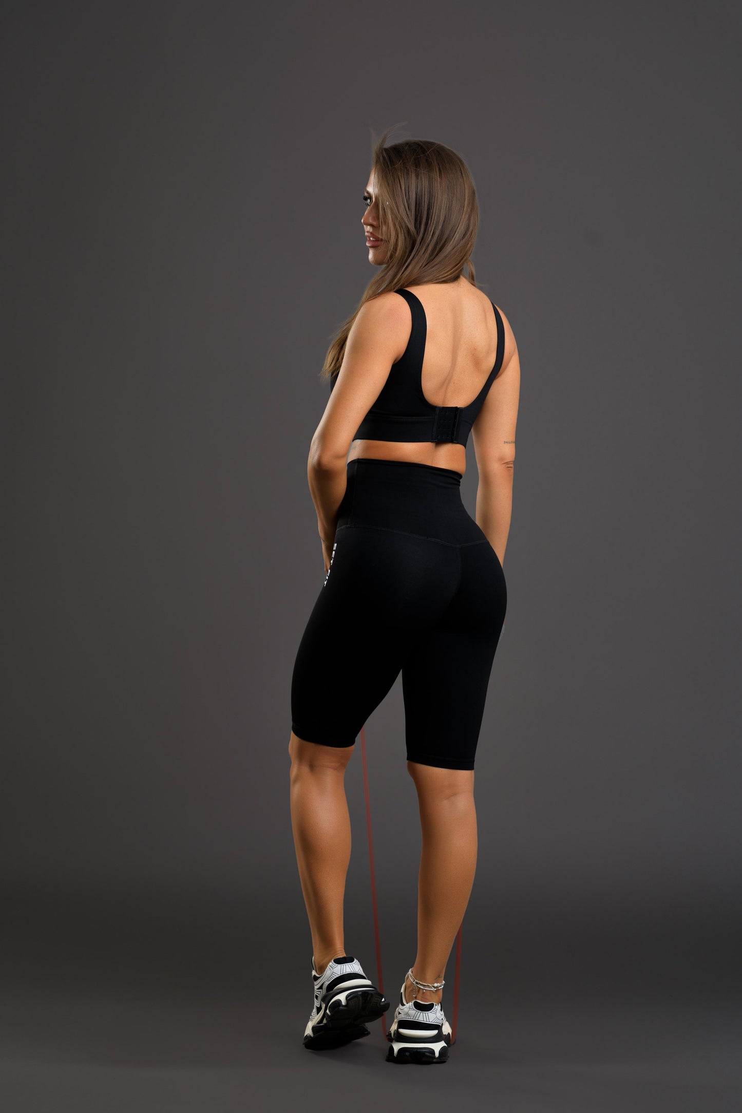 Set dama sport scurt 3/4- Daruka ( bustiera + pantalon)