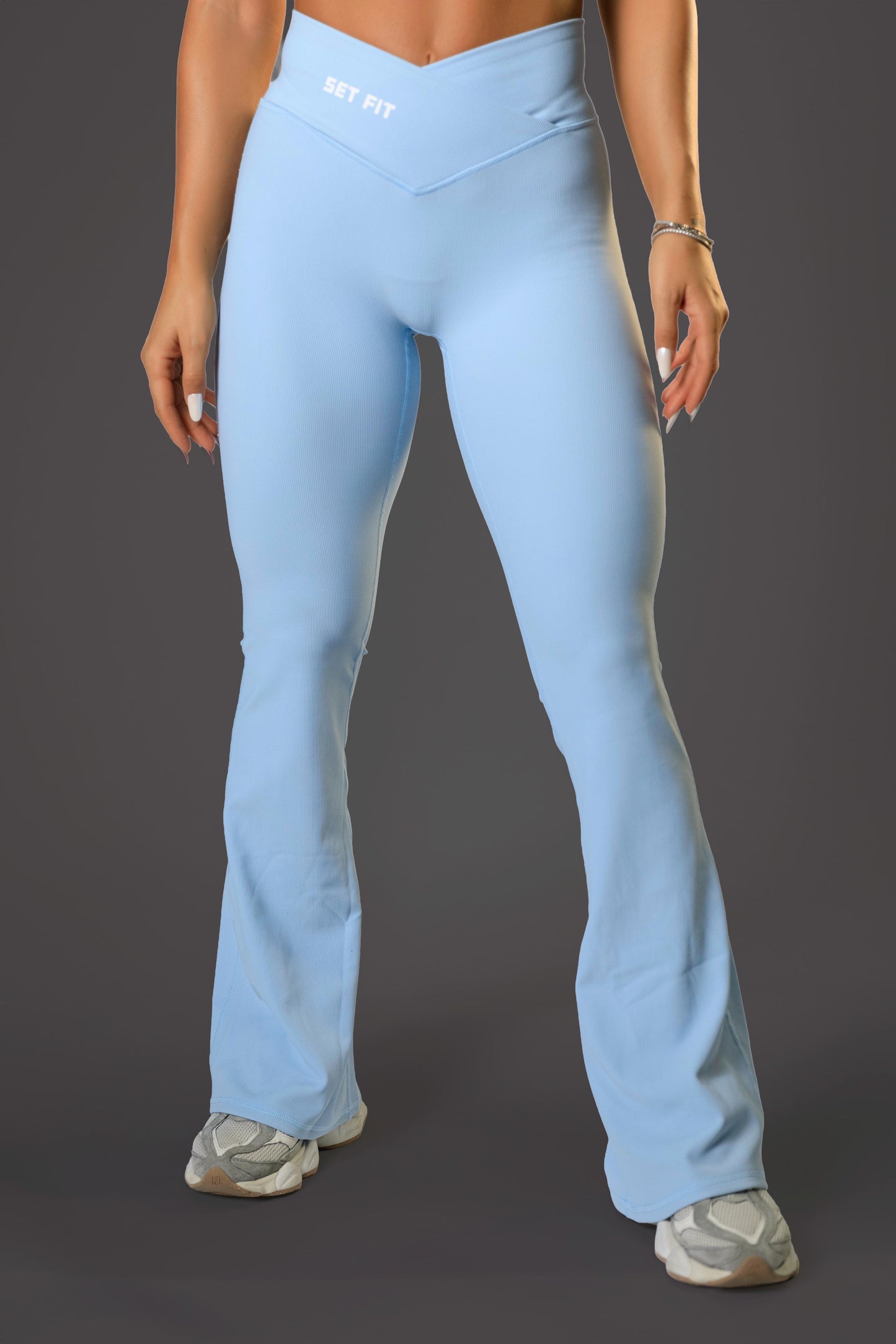 Set dama sport Aveline Soft ( top+colant evazat) blue
