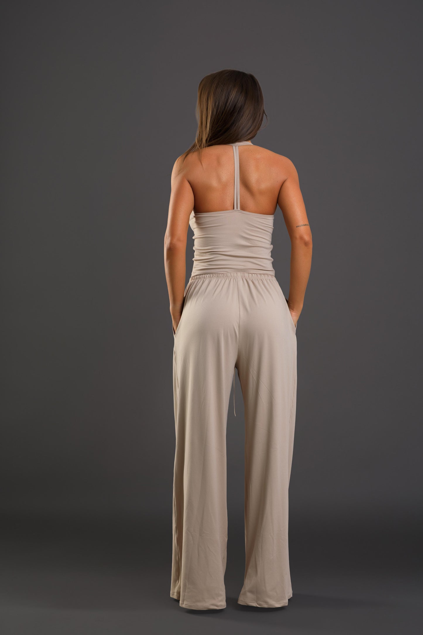 Set dama sport Gracie 3 piese ( panatlon evazat + maiou + bluza) crem