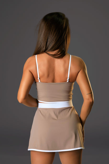 Set dama sport Nyssa Active (top+ fusta pantalon) crem