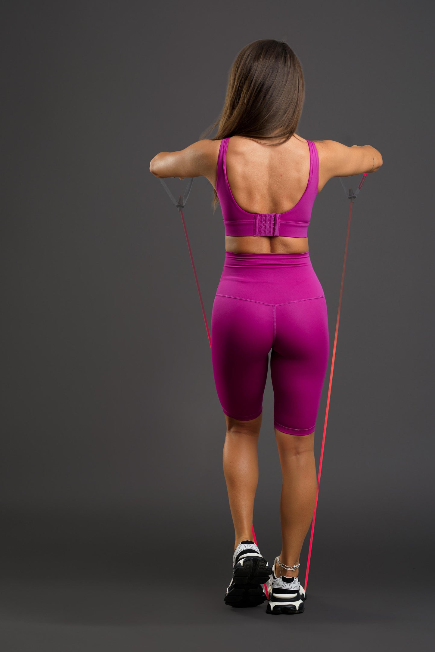 Set dama sport scurt 3/4- Hiraani ( bustiera + pantalon)