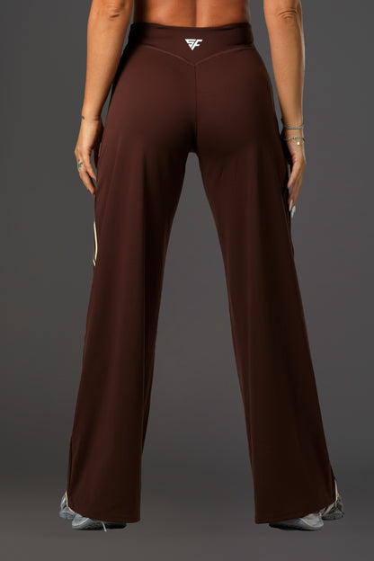 Set dama sport evazat Amaris (top+pantalon) maro