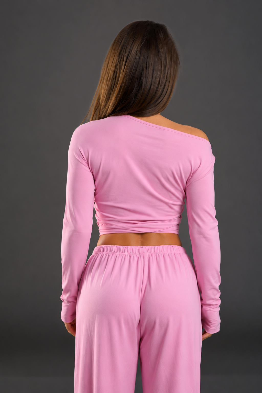 Set dama sport Afrodite 3 piese ( pantalon evazat+ top+ maiou) roz