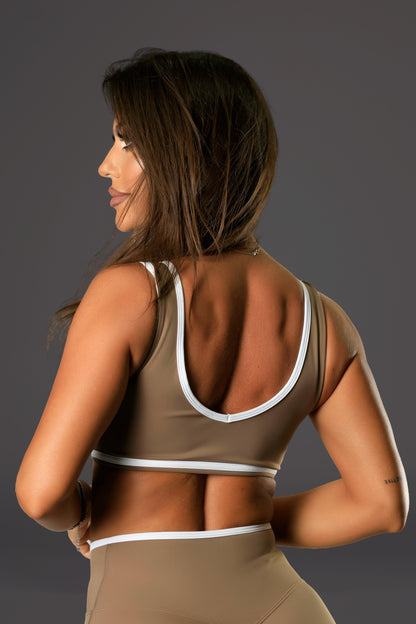 Set dama sport Eira Flow (top+ colanti evazati) crem